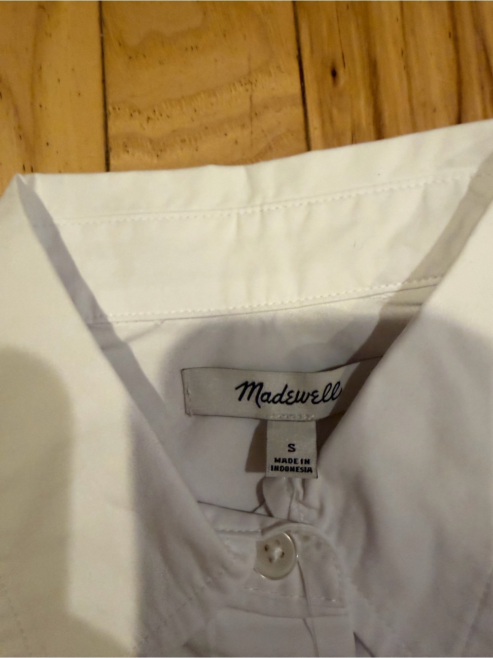 Madewell Straight-Hem Short-Sleeve Shirt in Poplin - Picture 3 of 3